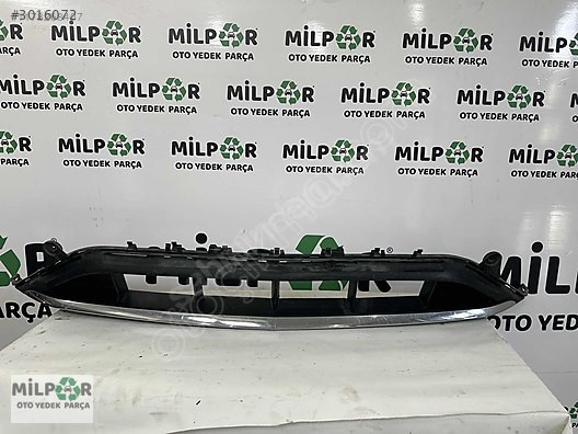 MERCEDES E SERİ W213 ÖN TAMPON AMG ORTA IZGARA a2138858804
