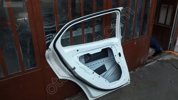 Mercedes GLA 156 KAPI SOL ARKA A1567320110
