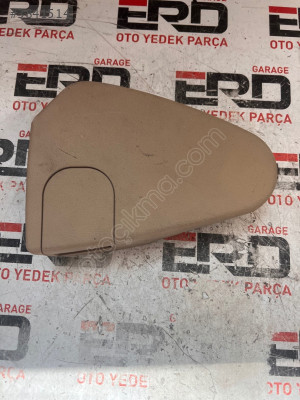 Mercedes-Benz E W211 Sağ Koltuk Plastik Döşeme A2119184436