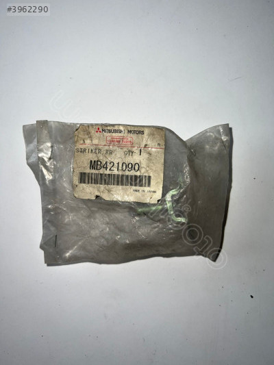 MİTSUBİSHİ SOL ARKA KAPI KİLİT KARŞILIĞI / MB421090