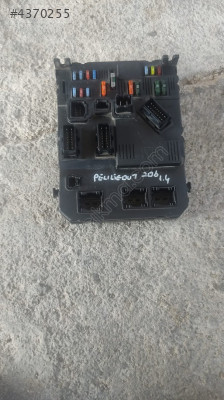 PEUGEOT 206 1.4 SİGORTA KUTUSU