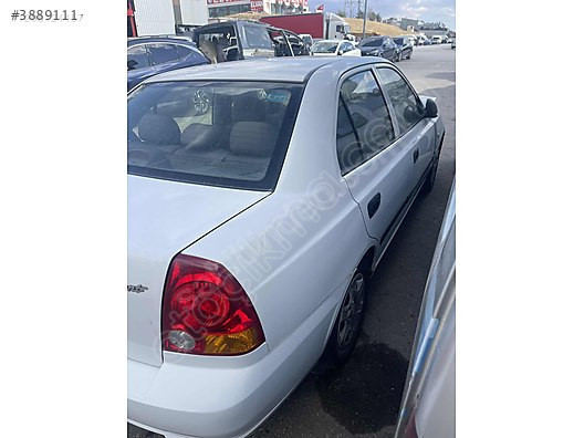 Hyundai accent çıkma orjinal sağ ön kapı sağ arka kapı