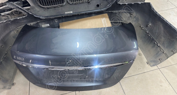 MERCEDES BAĞAJ KAPAĞI E180 -E200 çıkma
