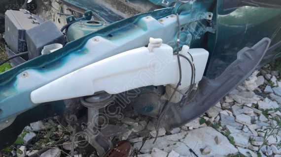 Focus 1 silecek su bidonu çıkma