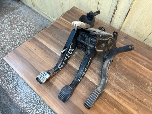 FORD ESCORT DEBRİYAJ PEDALI 2.ÜRÜN 95-00 MODEL ORJİNAL