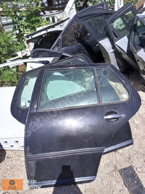 VOLKSWAGEN GOLF 4 SOL ARKA KAPI 