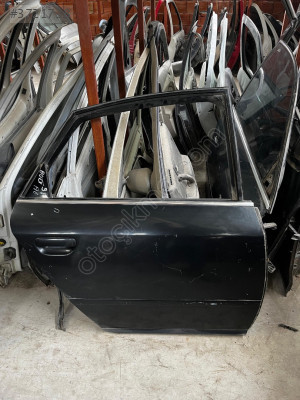 Audi A 6 sağ arka kapı
