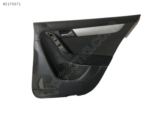 PASSAT B7 SAĞ ARKA KAPI DÖŞEMESİ 3AE867212