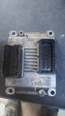 Çıkma Opel Corsa D Orjinal Motor Beyni