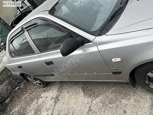 Hyundai accent ön kapı