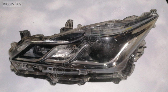 Toyota corolla Sol Ön Far - Orjinal Oto Çıkma