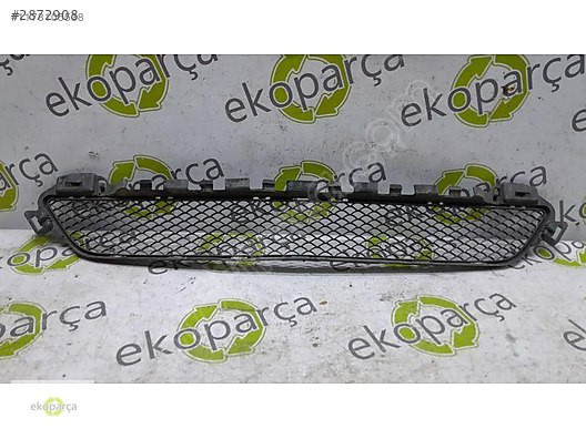 MERCEDES C SERİSİ 2015 2018 W205 ÖN TAMPON IZGARASI A2058850423