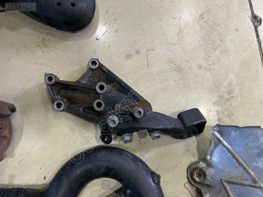 PEUGEOT  306   1.8   MOTOR  KULAĞI