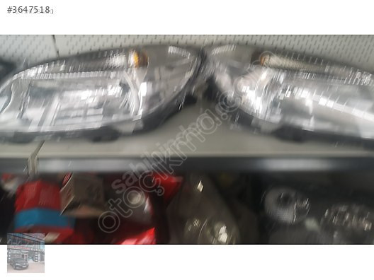 SKODA FABİA 2011-2015 FARLAR
