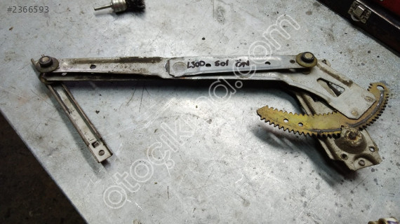 Mitsubishi L300 Sol Ön manuel Cam Krikosu orjinal çıkma