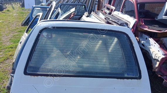Nissan urvan bagaj camı yedek parça