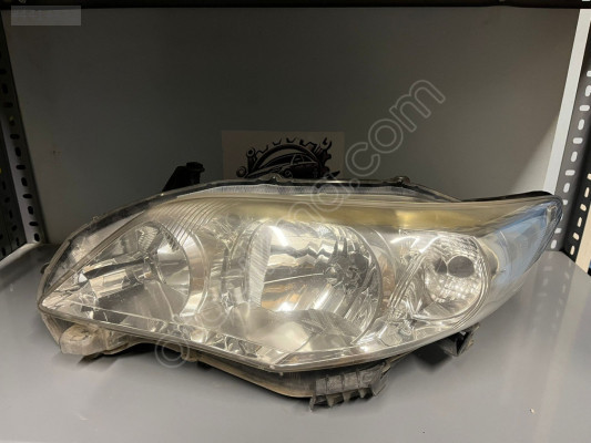 TOYOTA COROLLA SOL FAR ORJİNAL