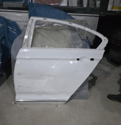 2015/2021 VW PASSAT B8 BEYAZ SOL ARKA KAPI ORJINAL