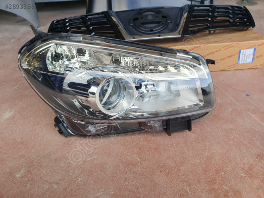 Qashqai J10 için Nissan Sağ Ön Far ve Diğer Parçalar - Mil O