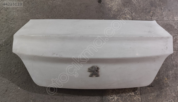 PEUGEOT 301 BAGAJ KAPAĞI HATASIZ BEYAZ ORİJİNAL ÇIKMA PARÇA