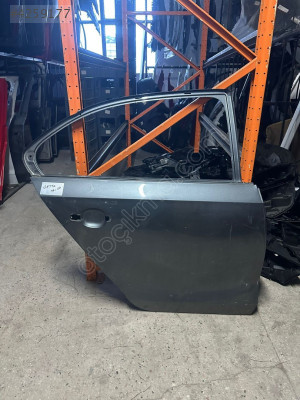 VW JETTA SAĞ ARKA KAPI 2012-16