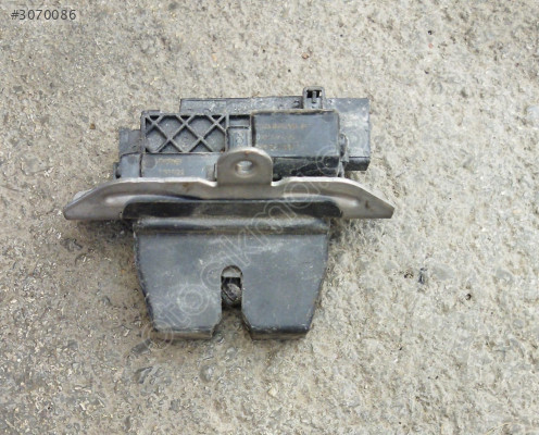 Ford Focus arka bagaj kilidi orijinal