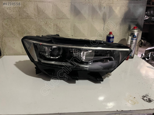VOLKSWAGEN TROC SAĞ ÖN FAR