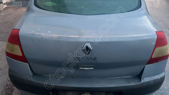 Renault megan 2 bagaj kapağı
