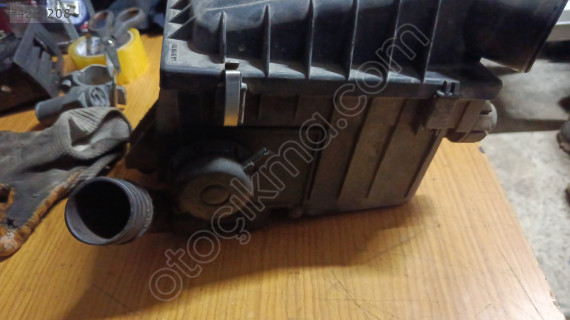 Opel corsa b 1.4  benzinli hava filtresi kutusu çıkma orjinal
