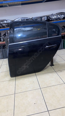 RENAULT LATUTİDE SOL ARKA KAPI