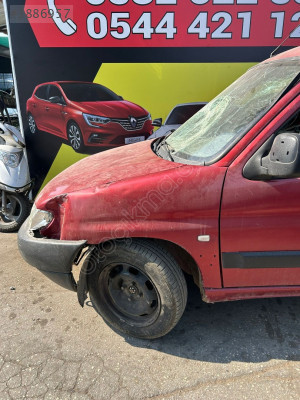 PEUGEOT PARTNER 2003 SOL ÖN ÇAMURLUK