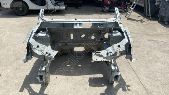 dacia duster 2022 kesme ön çeyrek/podye (son fiyat)