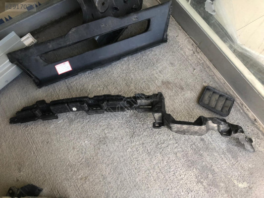BMW İX İ20 ÖN TAMPON KÖPÜĞÜ 9464194-05