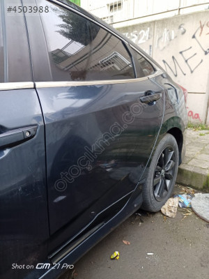 HONDA CİVİC SAĞ ARKA  KAPI ÇIKMA ORJİNAL YEDEK PARÇA