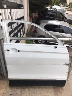 VOLKSWAGEN TİGUAN SAĞ ÖN KAPI 2020-2023