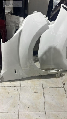 FİAT FİORİNO SAĞ ÖN ÇAMURLUK ÇIKMA ORJİNAL