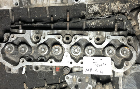 Fiat Tempra 1.4 MP Çıkma Motor Silindir Kapağı