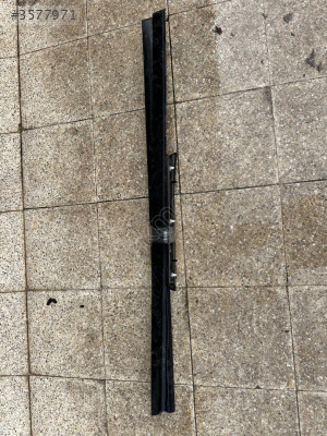 VW SCİROCCO ORJİNAL SAĞ ARKA KAPI ÇITASI TAKIM 1K8854932 BD2