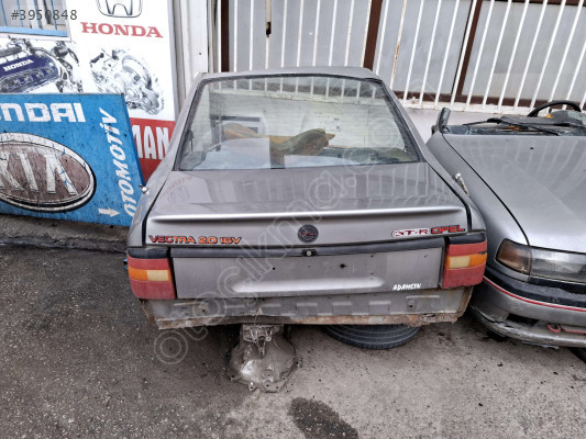 ÖZMEN OPEL VECTRA A ÇIKMA ARKA BAGAJ KAPAĞI
