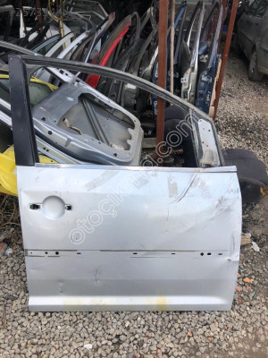 Caddy sağ ön kapı