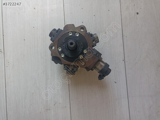 KİA SORENTO 2006 MAZOT POMPASI ÇIKMA