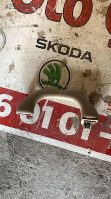 5G1857607 skoda octavia 2018 sol arka tavan tutucu