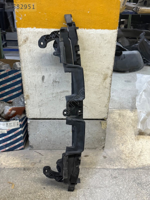 BMW F40 F44 ÖN PANEL ÜST BAKALİT 51137457057