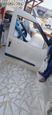 FİAT DOBLO GENİŞ AİLE ÇIKMA SAĞ ÖN KAPI ORJİNAL