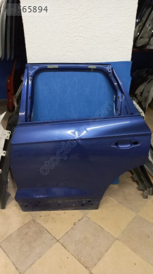 AUDİ Q2 KAPI
