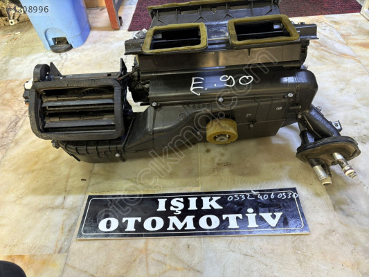BMW 3 KASA E90 E91 E92 KLİMA KALORİFER KAZANI KUTUSU