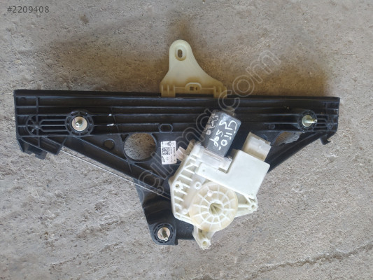 2019 2022 Renault Clio 5 sag arka cam kirikosu