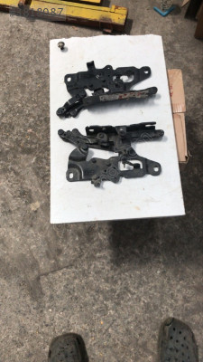BMW F10 kasa sağ sol kaput menteşesi