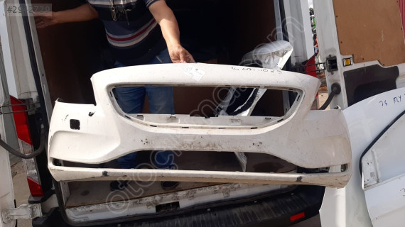 VOLVO V40 ÖN TAMPON
