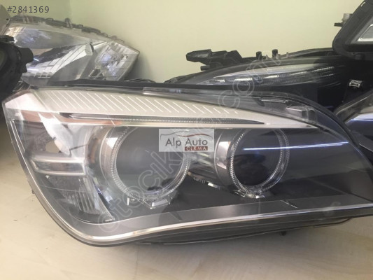 BMW X1 E84 2009-2015 ORJİNAL SAĞ FAR
